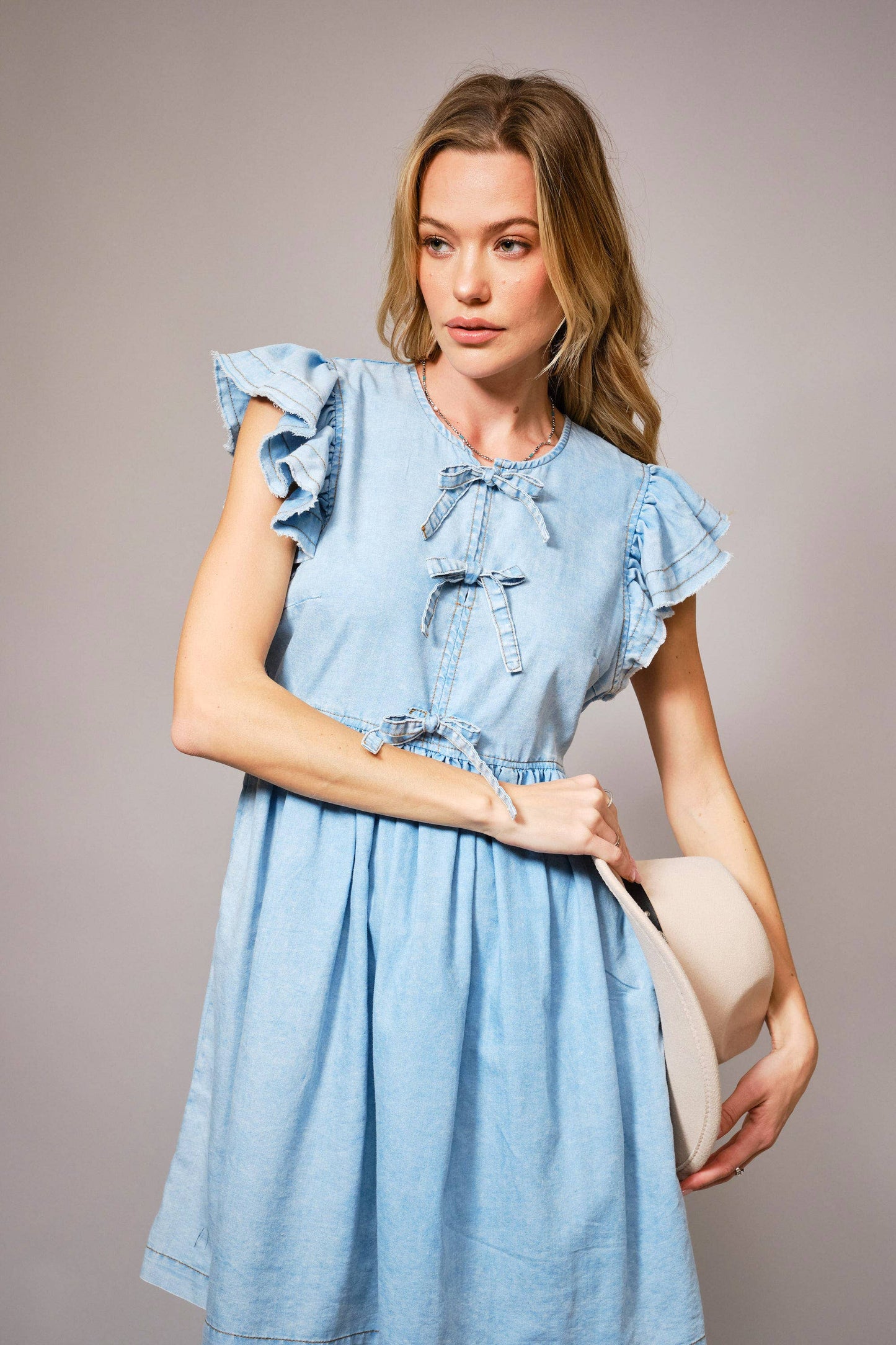 Chambray Ruffle Sleeve Bow Front Minidress: LIGHT WASH