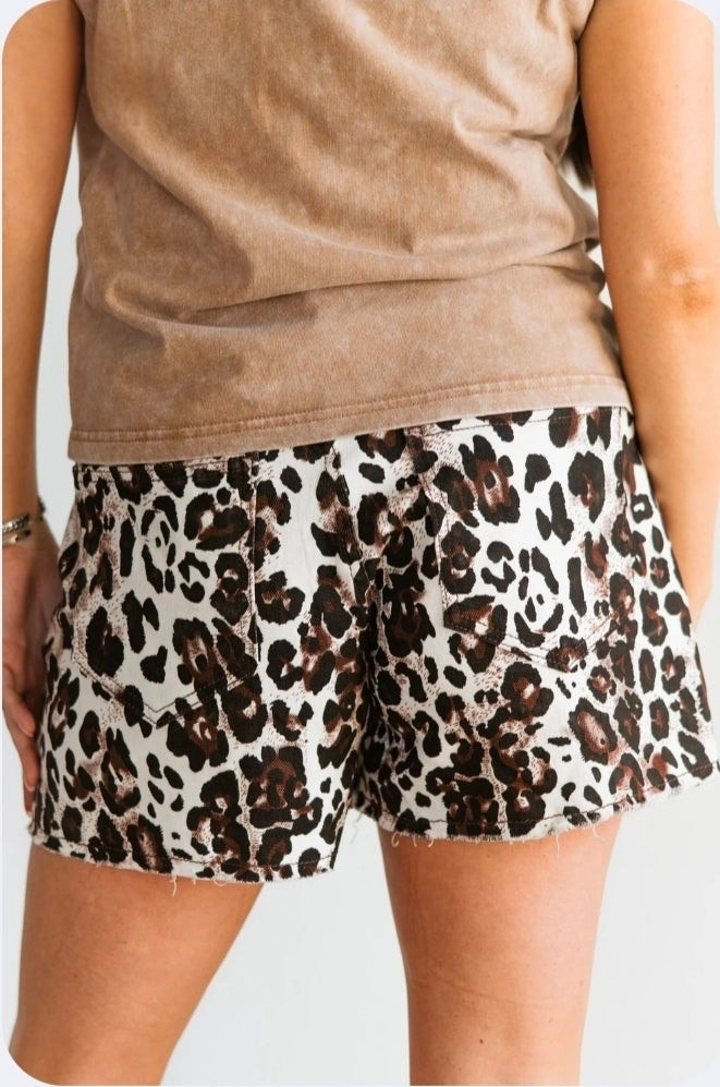 CHEETAH SHORT