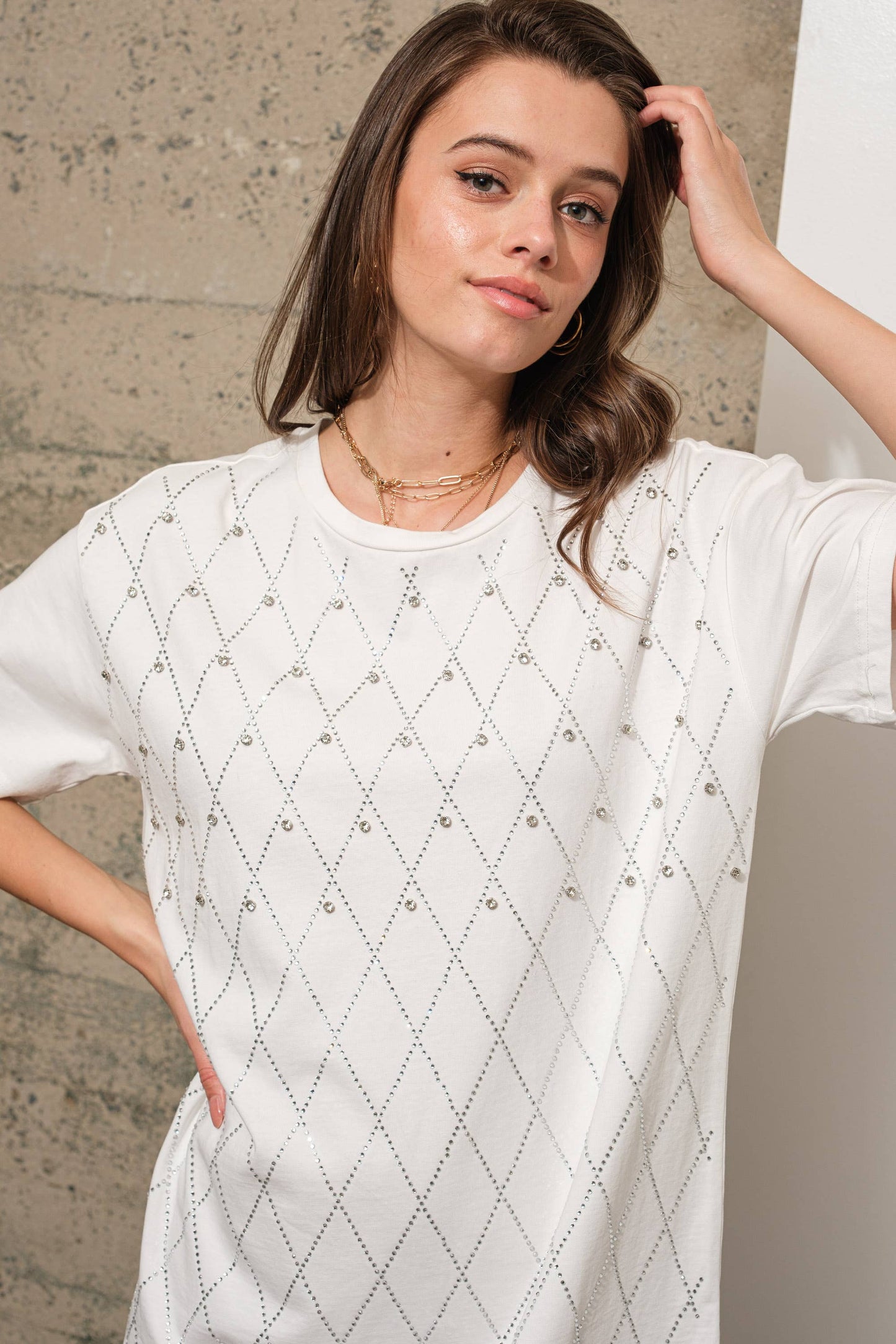 Round Neck Front Jewel Applique Mini Shirt Dress: OFF WHITE
