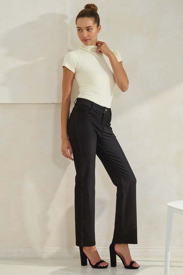 Women's Classic Solid Straight Leg Jeggings - Black