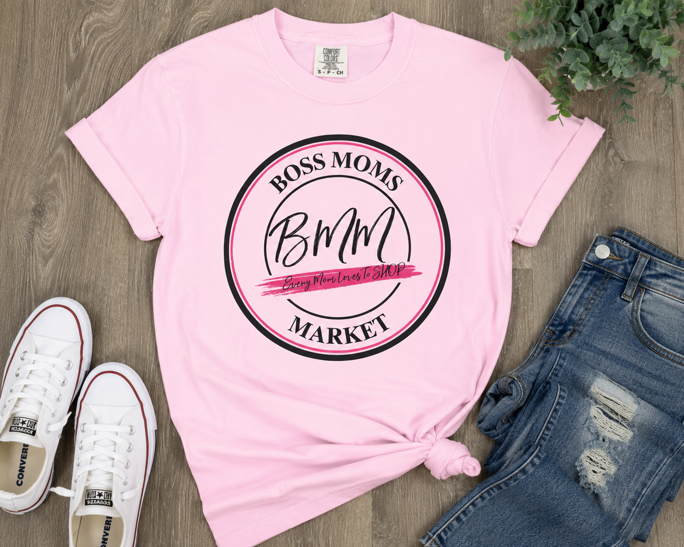 Boss Moms Market Comfort Colors Tee
