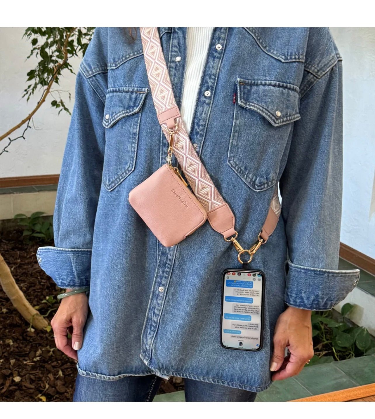Clip & Go Strap w/RFID Pouch Diamond Pattern Lt. Pink
