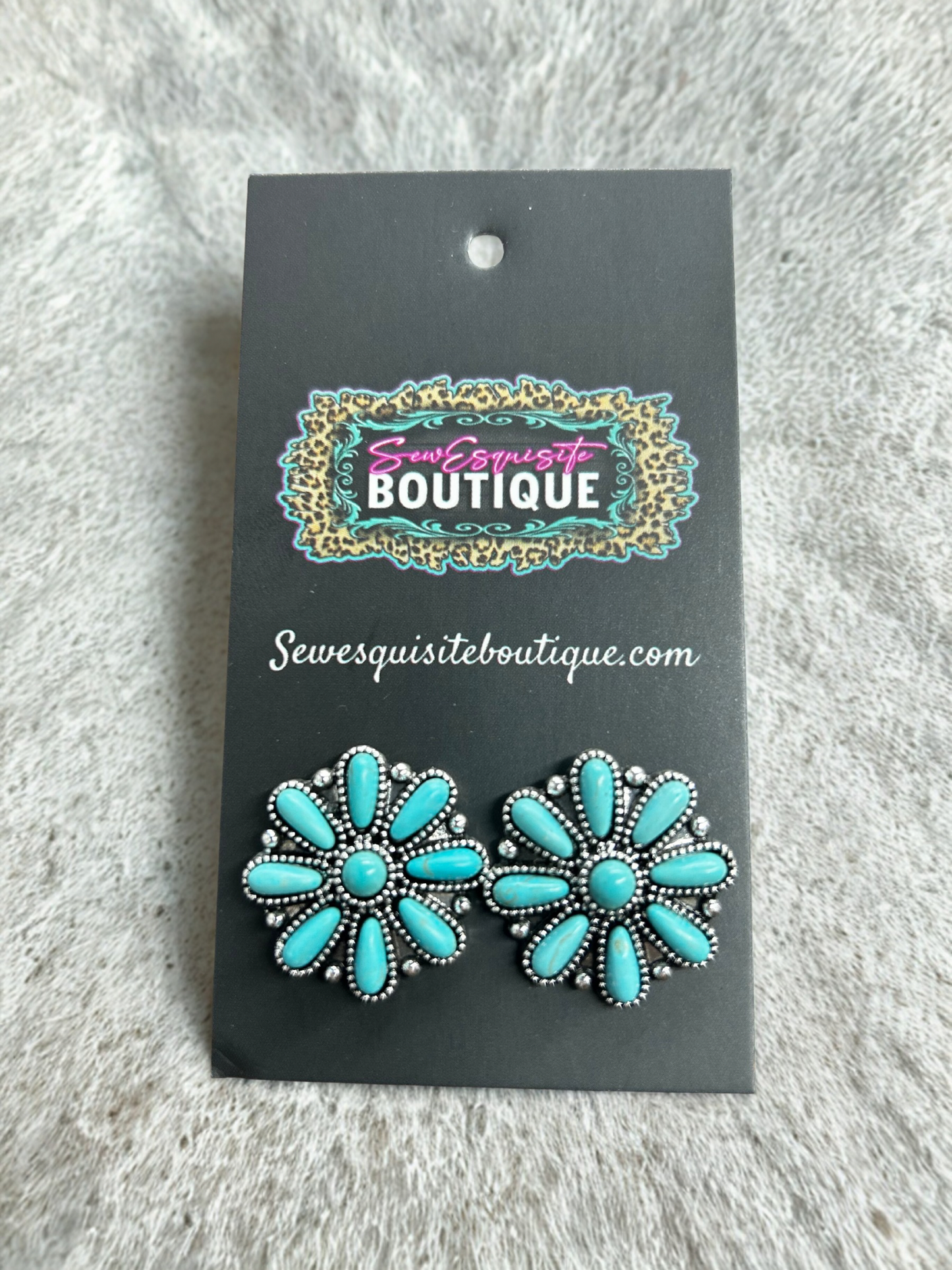 Western Daisy Studs