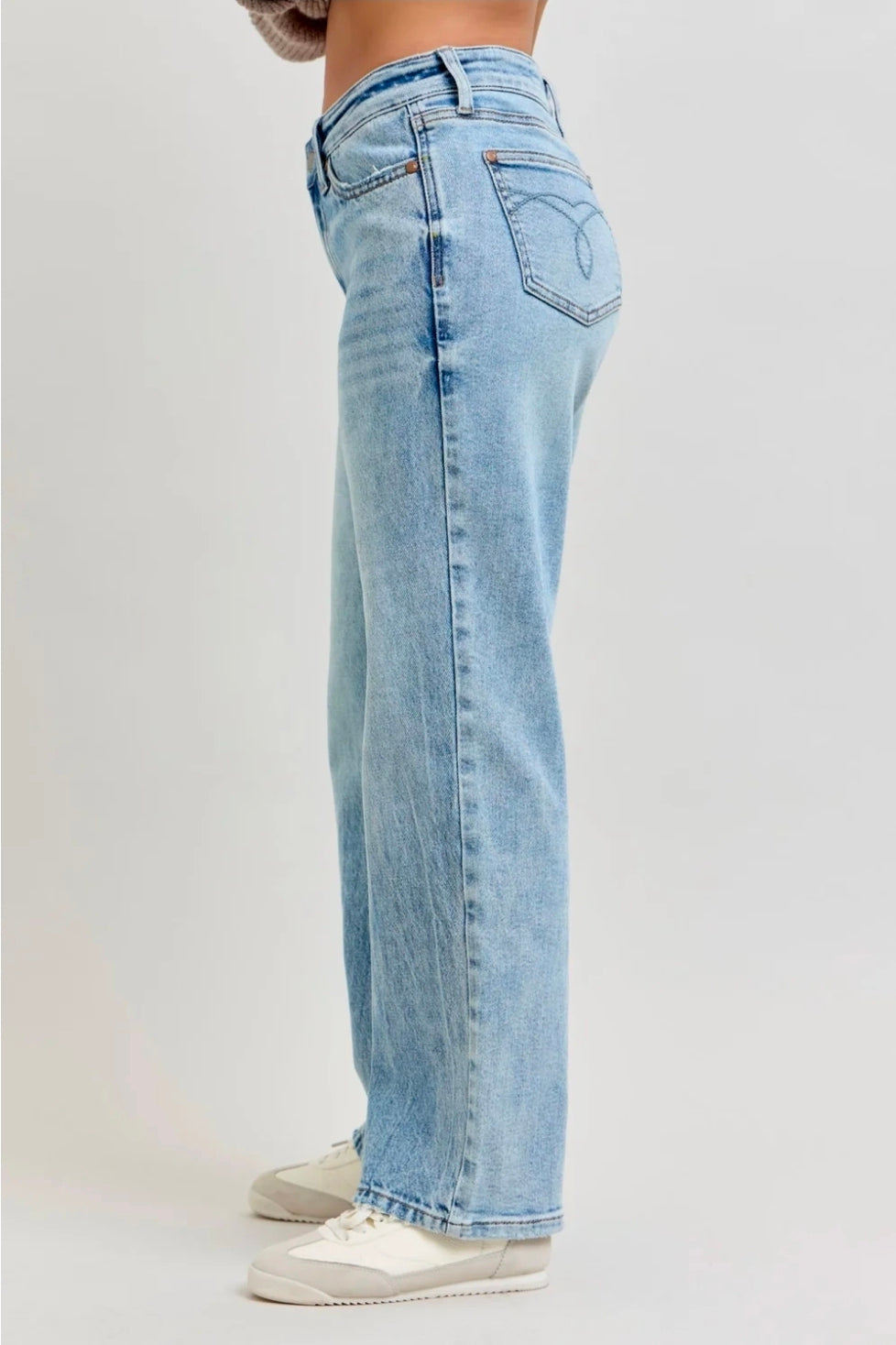Judy Blue Mid Rise Rigid Magic Destroy Straight Petite Denim Jeans