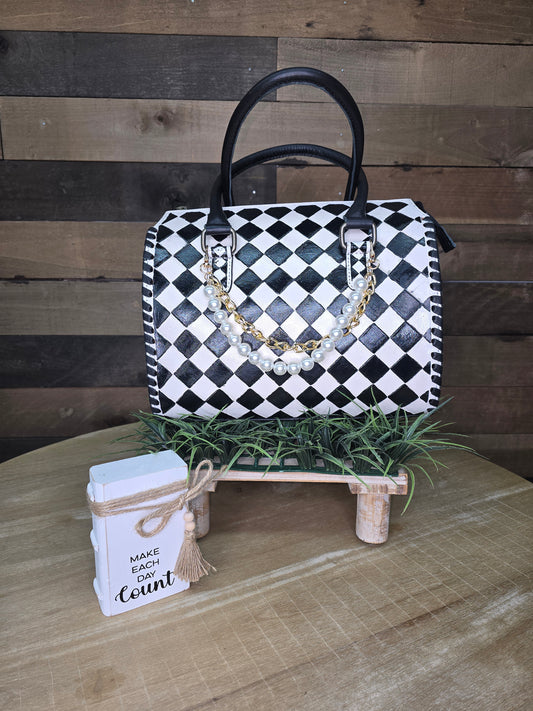 Ivory Pearl Statement Speedy