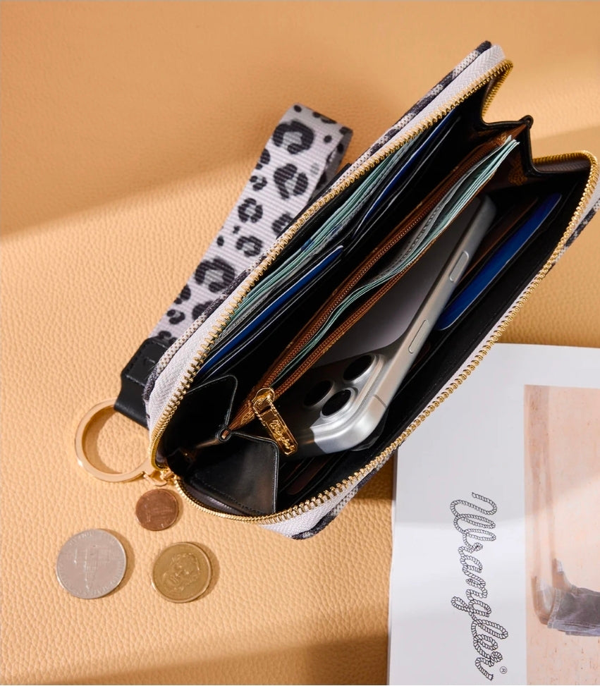 Wrangler Leopard Print Wallet/Wristlet - Black