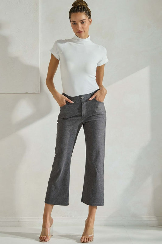 Women's Classic Solid Straight Leg Crop Pants - Gray