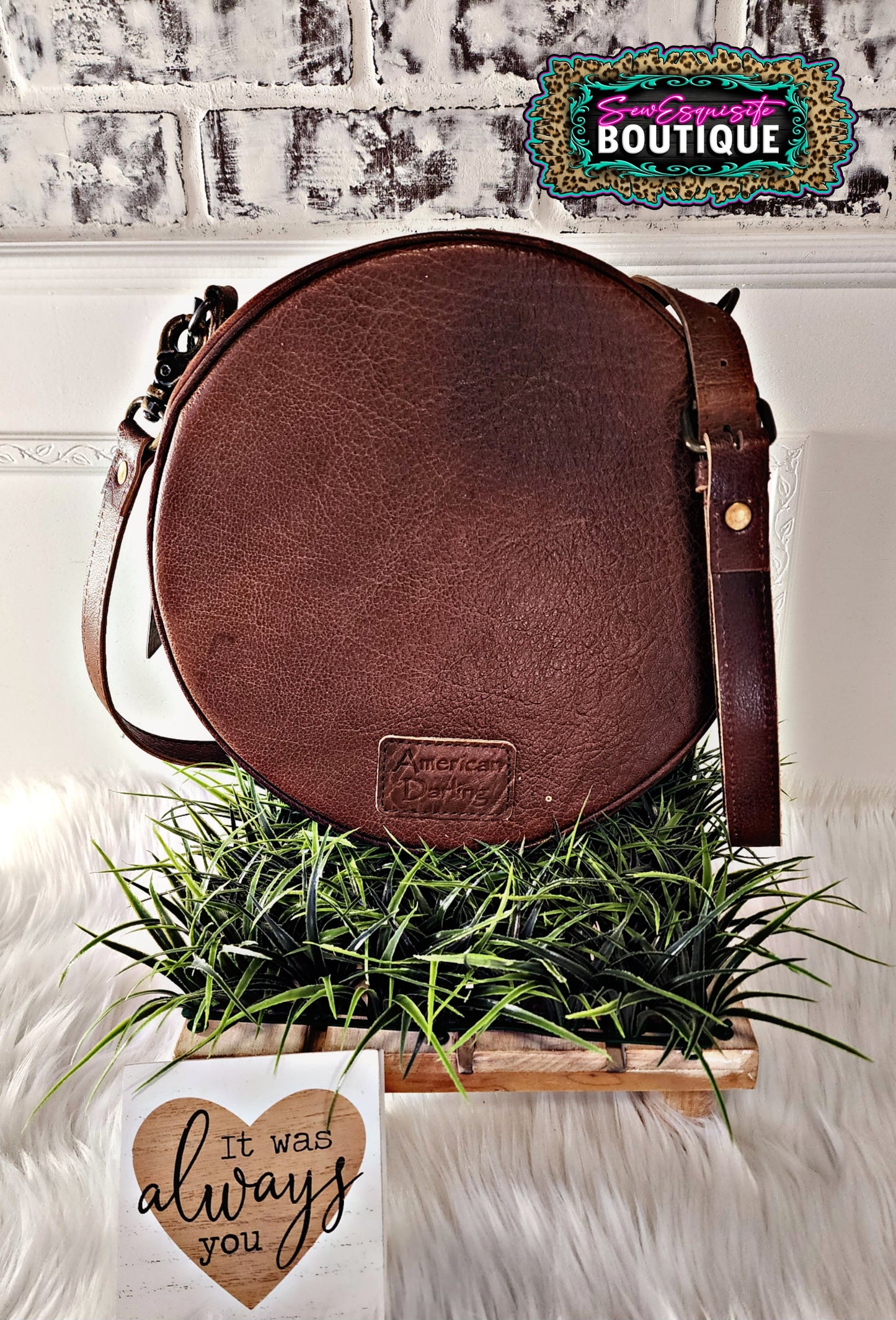 American Darling Round Leather Bag